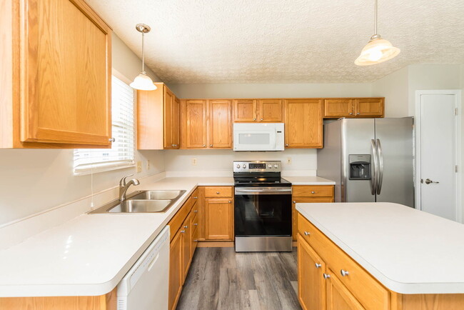 Building Photo - 5609 Blandon Run