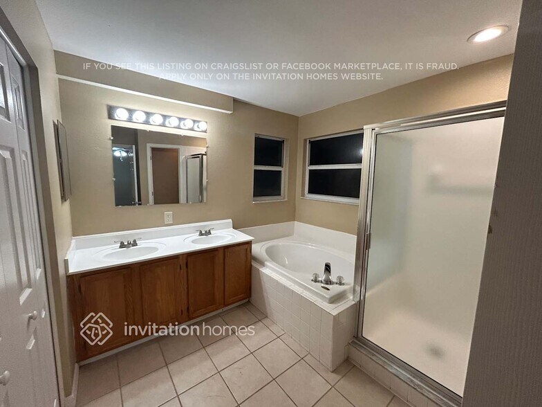 Building Photo - 1609 Prowmore Dr