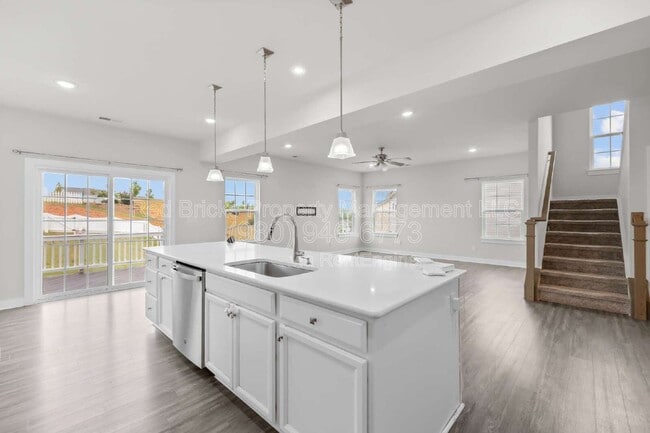 Building Photo - 7067 Waterwheel St SW