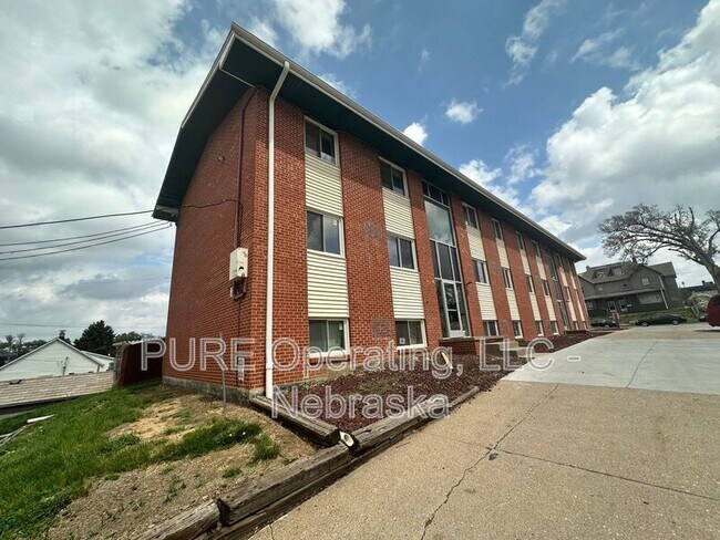 Building Photo - 4420 S 25th St