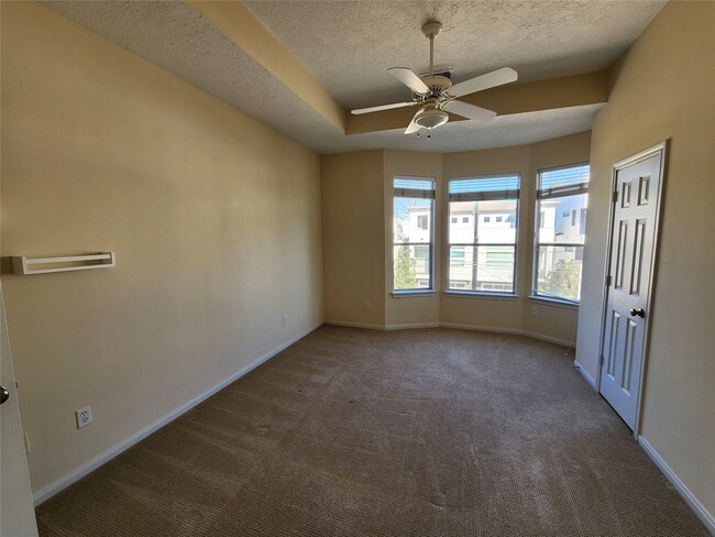 Building Photo - 317 Birdsall St