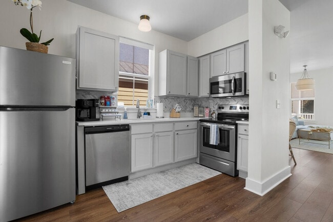 Building Photo - 2207 Government St