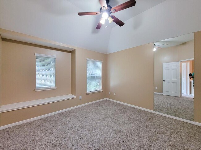 Building Photo - 21122 Golden Sycamore tr