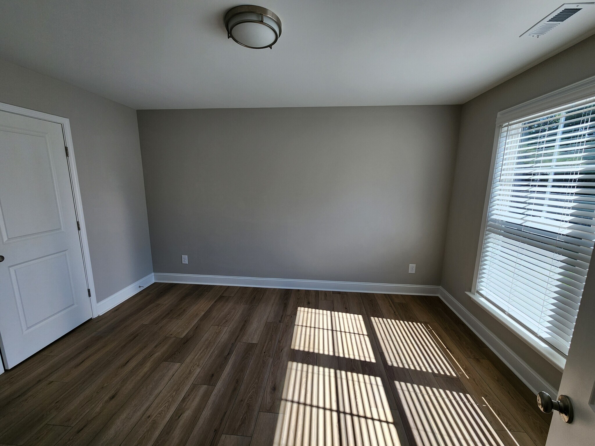 Guest Room 1 - 3918 Gloucester Dr
