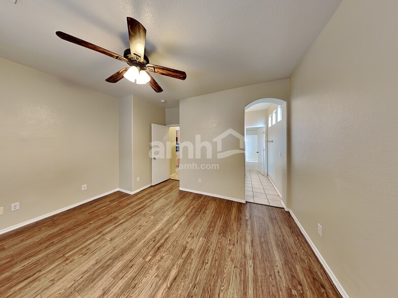 Building Photo - 766 S Jesse St