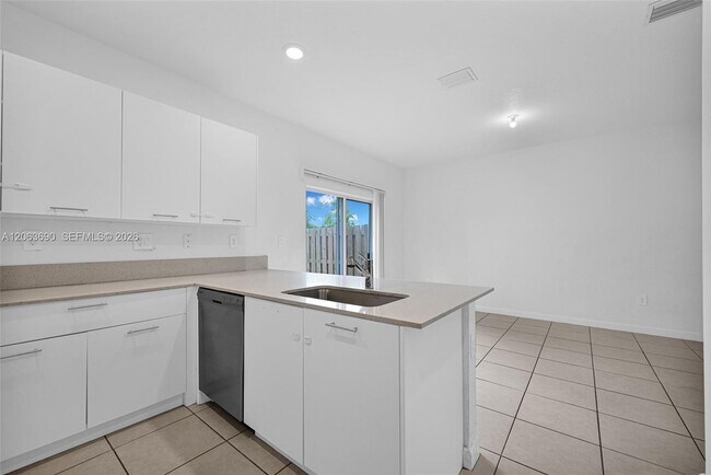 Building Photo - 12429 NW 23rd Ct