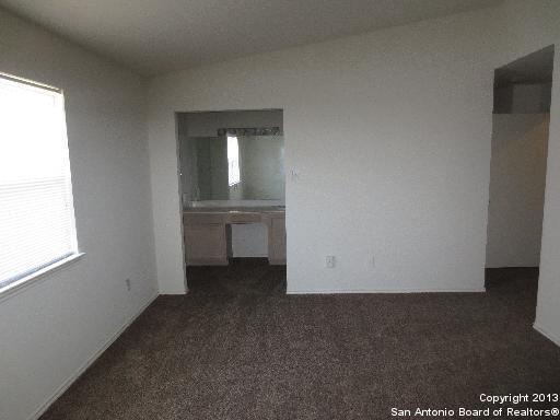 Building Photo - 3 Bedroom Townhouse near Medical Center!  ...