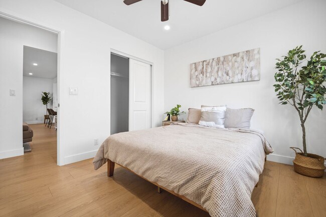 Building Photo - Showing Times: to schedule a viewing, please contact us
