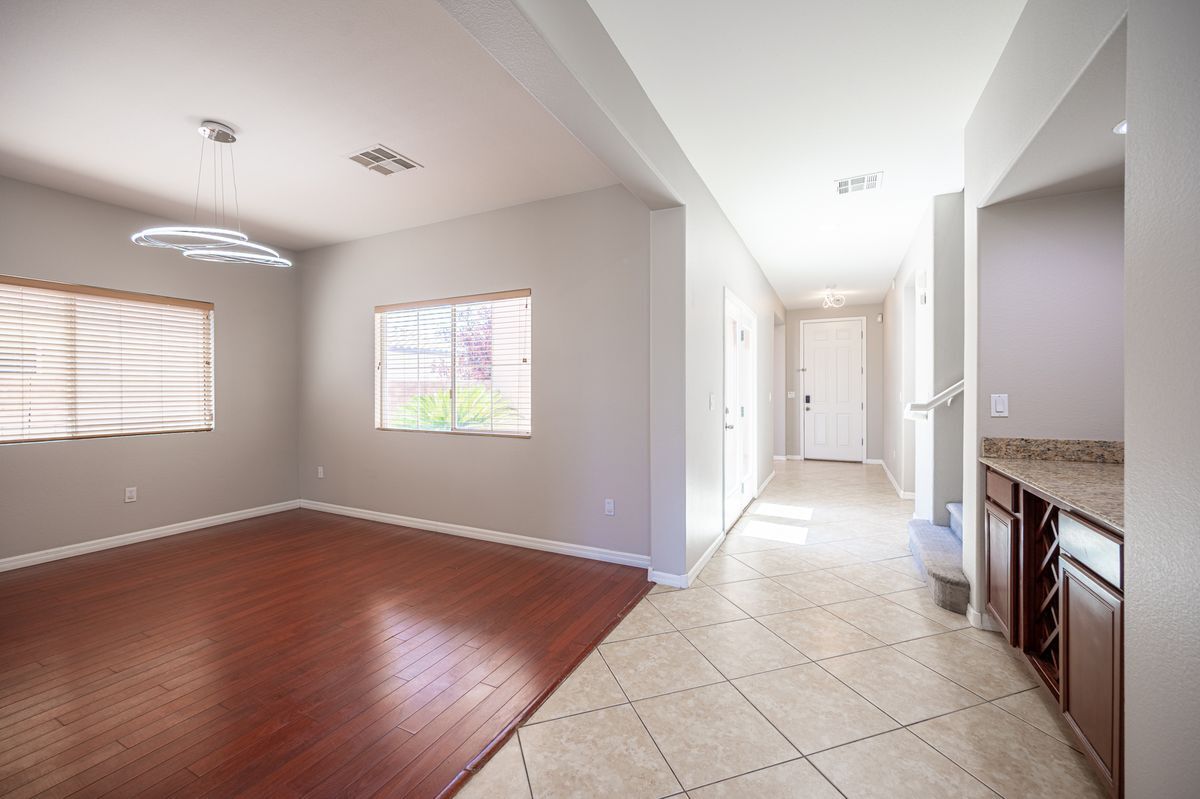 Building Photo - 12141 Capilla Real Ave