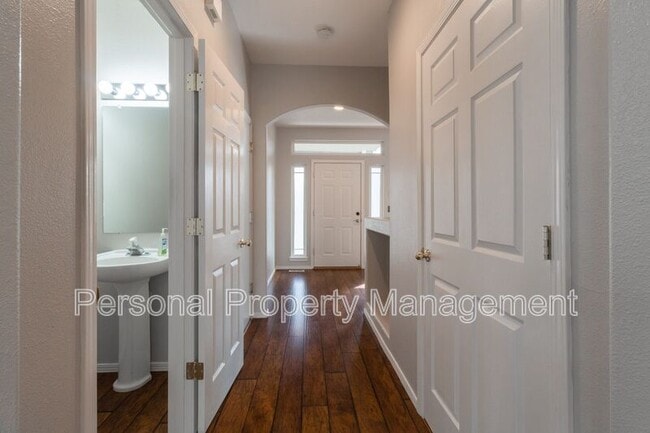 Building Photo - 2014 SW 11th St