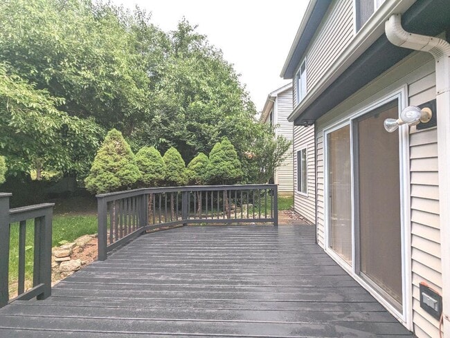 Building Photo - 21719 W Knollwood Dr