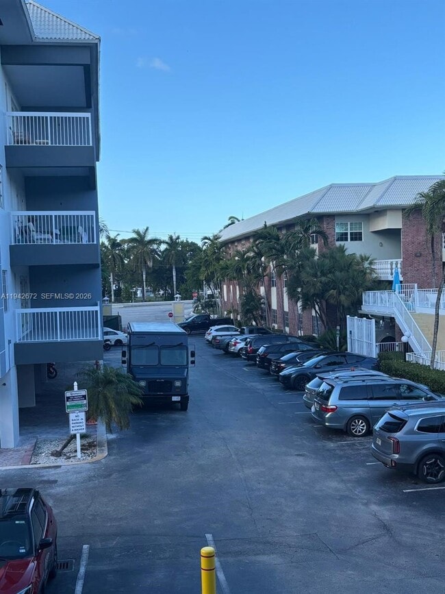 Building Photo - 2424 SE 17th St