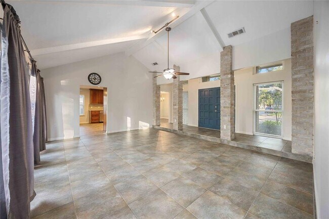 Building Photo - 11506 Wolf Run Ln