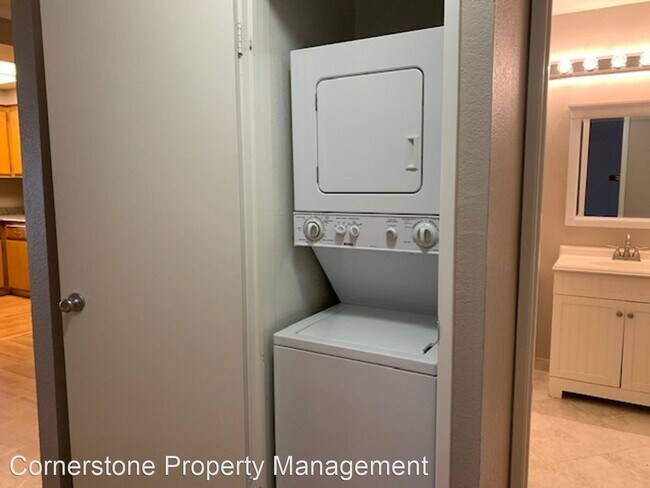 Building Photo - 2 br, 2 bath House - 1120 Cedar Gables Dr