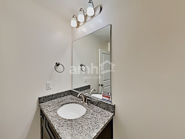 Building Photo - 179 Makenna Dr