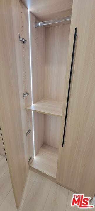 Building Photo - 1237 S Sherbourne Dr