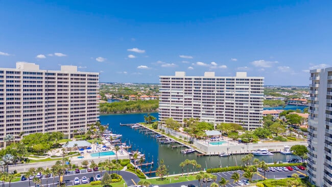 Building Photo - 4301 N Ocean Blvd