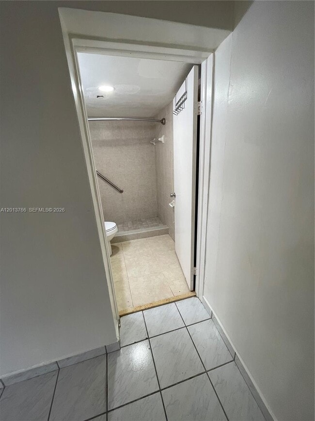 Building Photo - 4115 SW 108th Ave