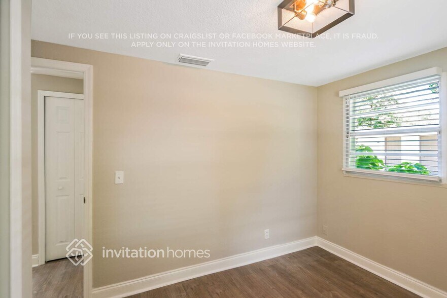 Building Photo - 4010 Treasure Cir