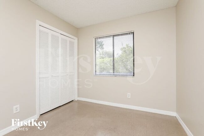 Building Photo - 2084 Everest St