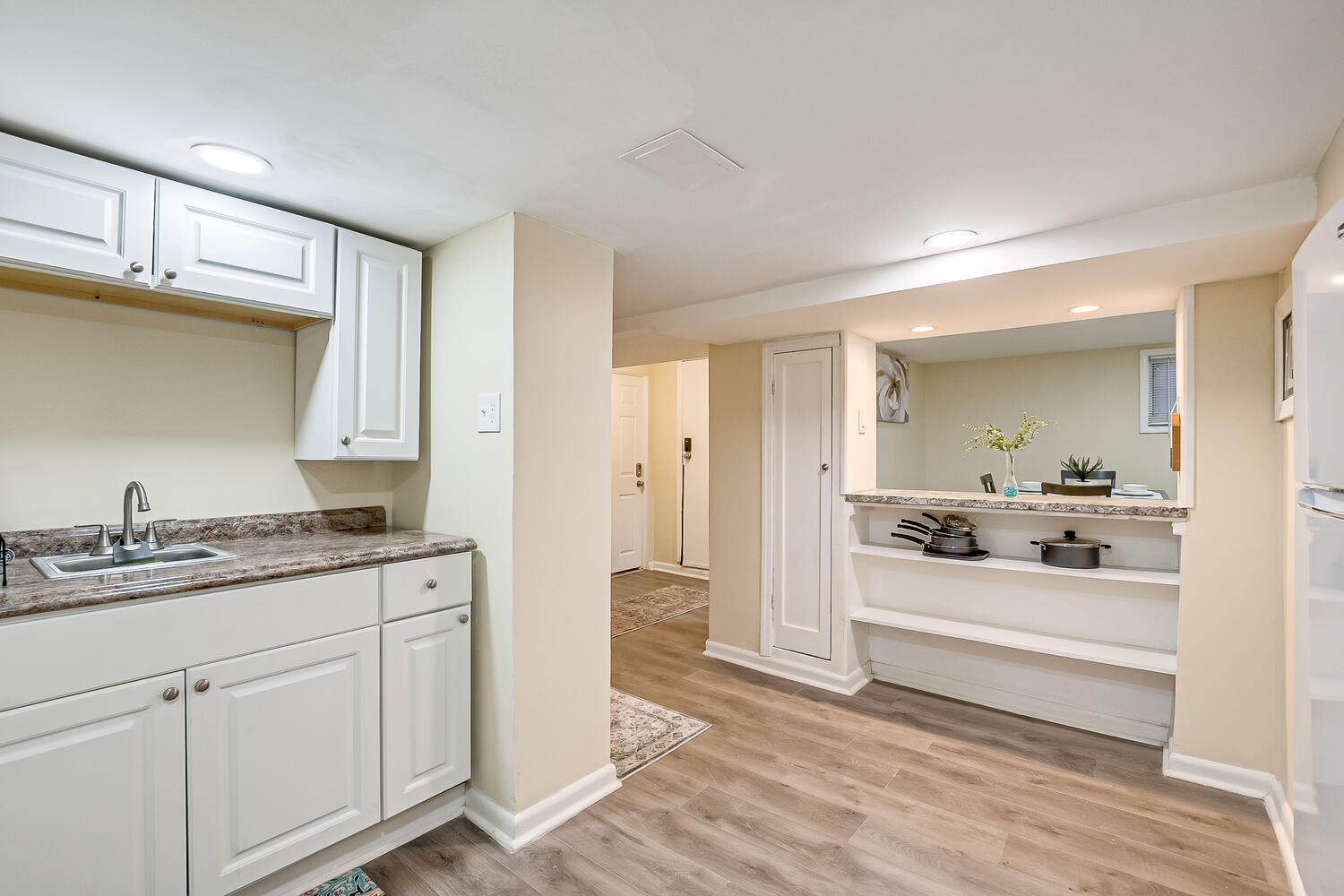 Building Photo - 46 Van Houten Ave