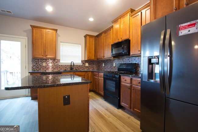 Building Photo - 960 Franklin Mill Trace