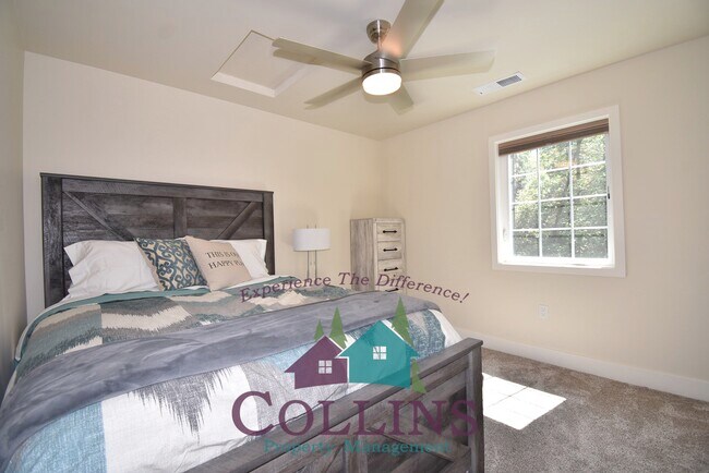 Building Photo - 215 Pello Ln