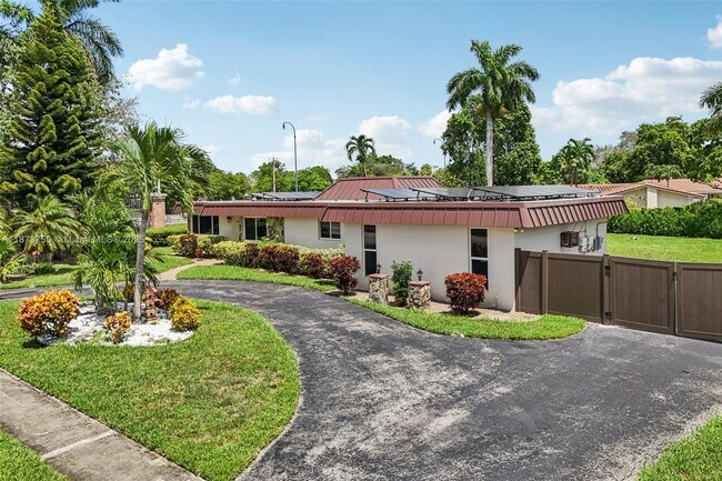Building Photo - 20 W Tropical Way