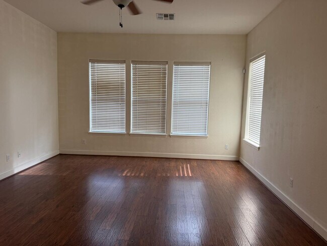 Building Photo - 4505 W McNeil St