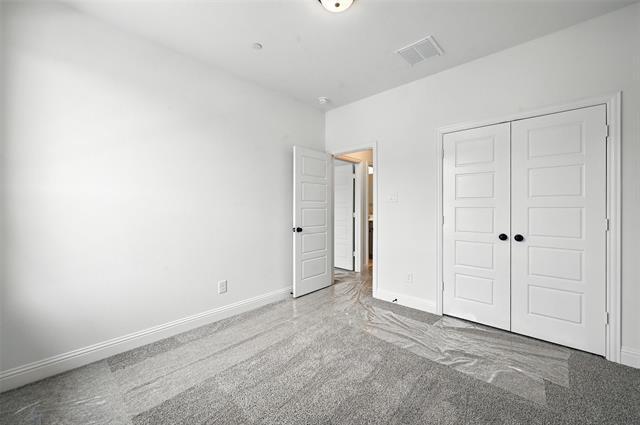 Building Photo - 2528 Campden Mews