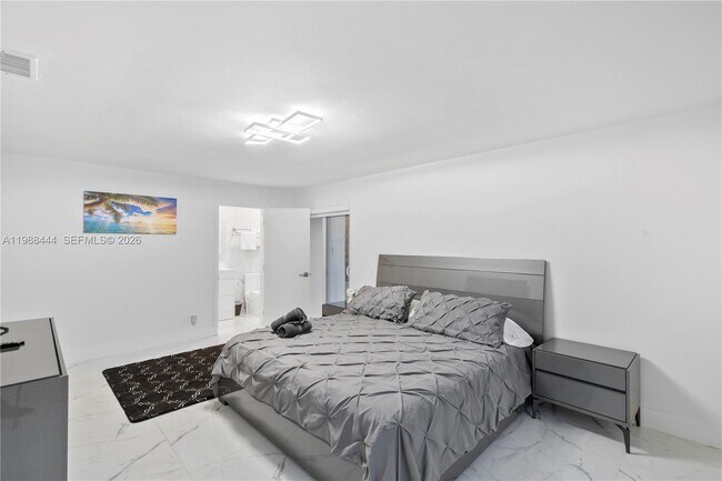 Building Photo - 1247 Jackson St