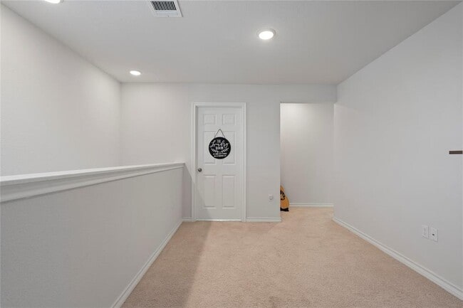Building Photo - 3007 Salvidar Bend
