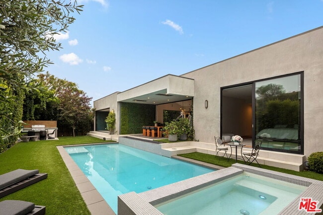 Building Photo - 1368 Beckwith Ave
