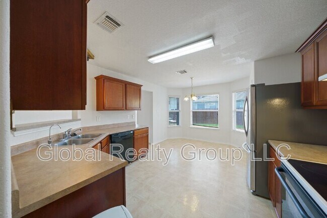 Building Photo - 3413 Whisper Haven