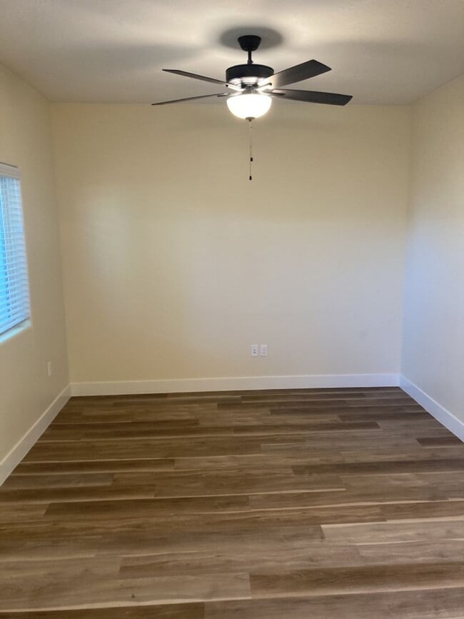 Building Photo - Move-In Discount! 2 Bedroom + Den/Office 2...
