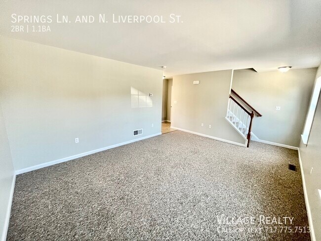 Building Photo - 155 Springs Ln