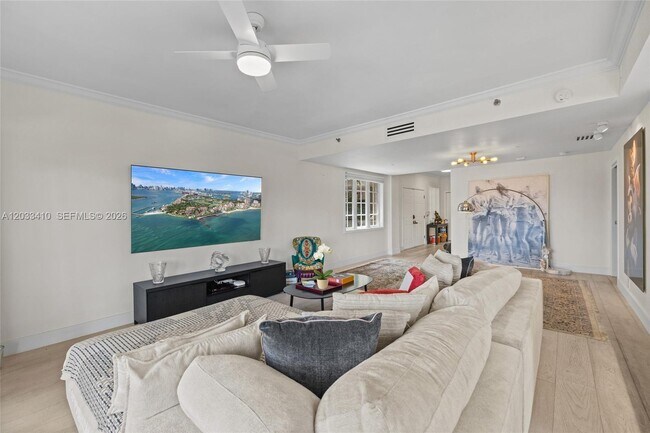 Building Photo - 19122 Fisher Island Dr