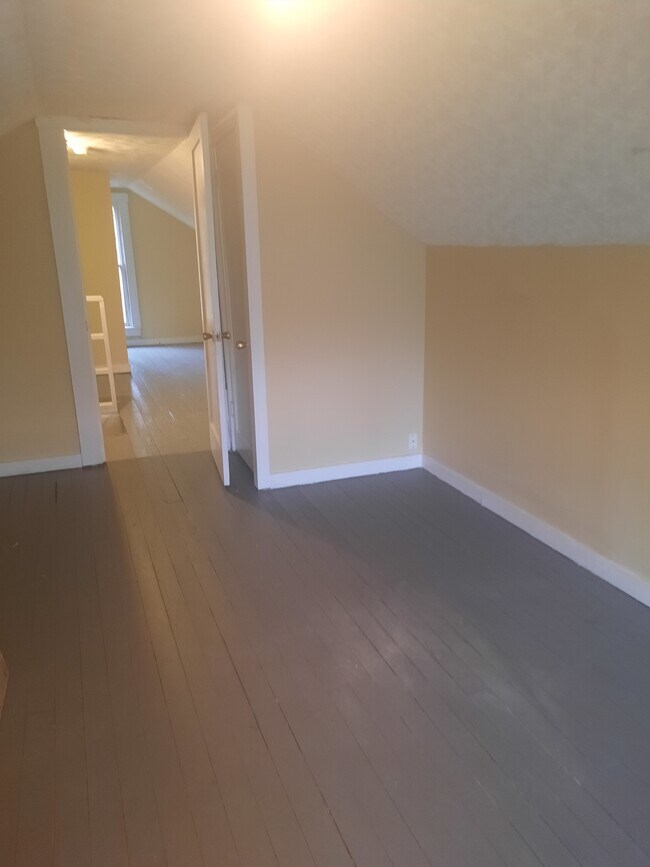 Bedroom #4 upstairs - 2148 W Lee St