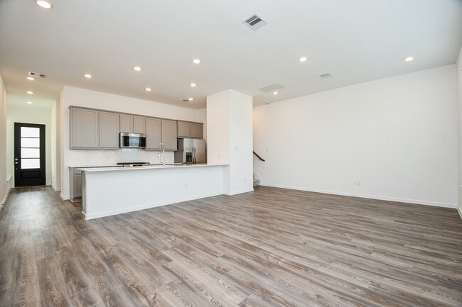 Building Photo - 21138 Castroville Way
