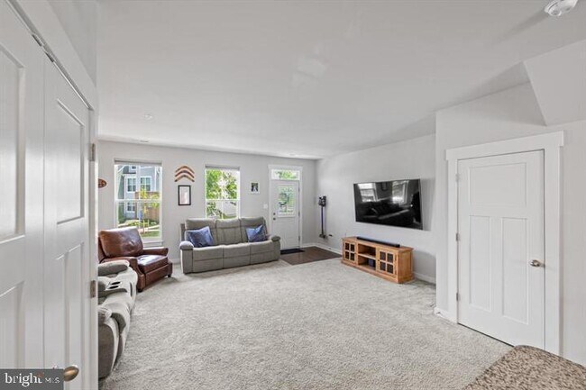 Building Photo - 1304 Sandoval Ct
