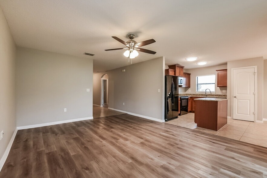 Building Photo - 4292 Abaco Dr