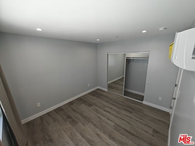 Building Photo - 8617 Hatillo Ave
