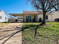 Building Photo - Adorable 2 Bedroom 1 Bath In Florissant!
