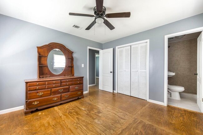 Building Photo - 1032 Taylors Mill Rd