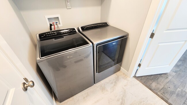 Building Photo - 2773 Tower Ml Wy