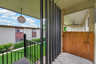Building Photo - 7714 Renwick Dr