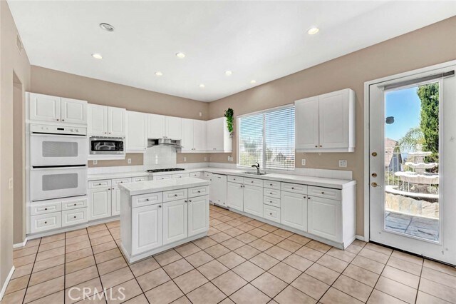 Building Photo - 23261 Castle Rock