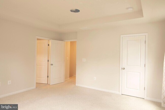 Building Photo - 4100 Bolton Ct