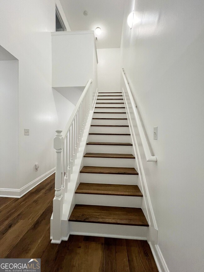 Building Photo - 3527 Compass Rose Dr