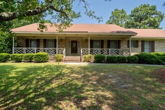 Building Photo - 1608 Piney Creek Pl